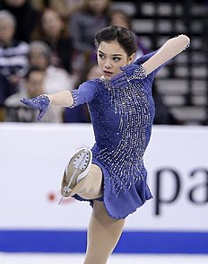 Фигурное катание Evgenia Medvedeva, of Russia, competes during the free skate фото (photo)