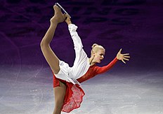 Women's bronze medalist Anna Pogorilaya, of Russia, skates фото (photo)