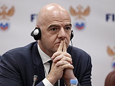 Футбол FIFA President Gianni Infantino attends a news conference in фото (photo)