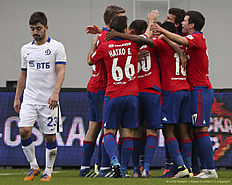 Футбол PFC CSKA Moscow v FC Dinamo Moscow — Russian Premier League