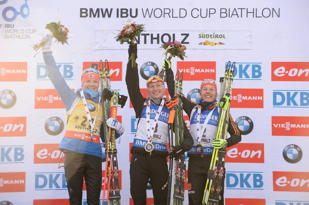 #ibutbt Rewind just two seasons ago: first World Cup podium for Laura Dahlmeier in Antholz sprint. She must have liked it up there as this was her favorite spot ever after?