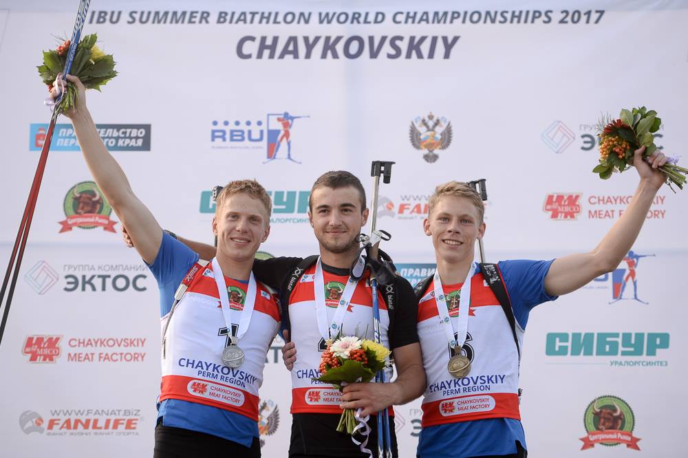 Ukraine's Taras Lesiuk won the junior men pursuit, the last competition at the IBU Summer Biathlon World Championships in Chaykovskiy. Igor Malinovskii took the Silver medal, while his teammate Stepan Parfenov won the Bronze.