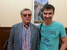 С Александром Ивановичем Тихоновым