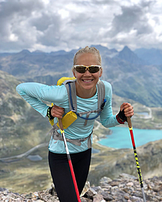 Биатлонистка сборной команды Финляндии Кайса Макарайнен 18 августа поделилась своим последним фото в бесплатном приложении для обмена фотографиями и видеозаписями Instagram и прокомментировала: «Enjoy the hard work».  #suisse #diavolezza #engadin