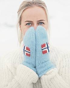 Биатлонистка сборной команды Норвегии Тириль Экхофф 22 февраля сделала новую фотографию на своей личной странице в Инстаграм и дополнила медиаконтент текстом: «Heia Norge ».  #reklame #tirilvotten