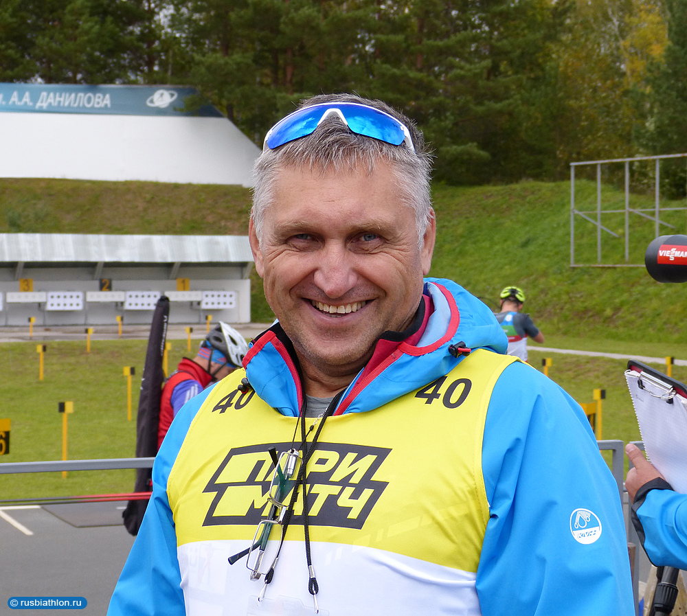 Сергей Белозеров (старший тренер сборной России по биатлону)