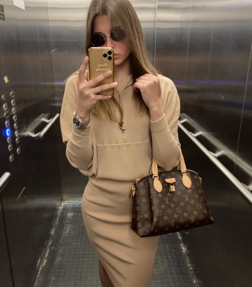 Александра Солдатова представила миру свою фотографию в Instagram