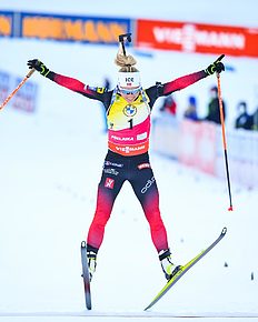 Биатлонистка сборной команды Норвегии Тириль Экхофф 14 февраля опубликовала новое фото в своем официальном Инстаграм-аккаунте и сообщила: «Stor dag for meg ».