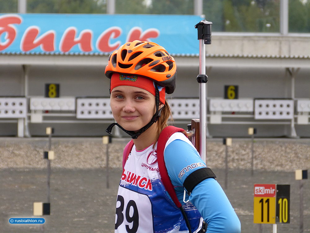 Юлия Смирнова на Первенстве России по летнему биатлону-2022 в Дёмино
