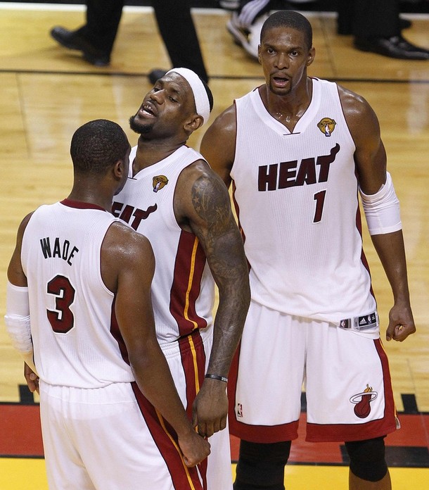 Miami Heat shooting guard Dwyane Wade (3), small forward LeBron фото
