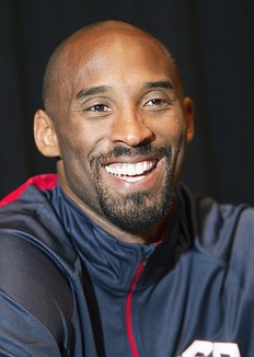 Баскетбол Kobe Bryant of the Los Angeles Lakers talks with reporters after фото