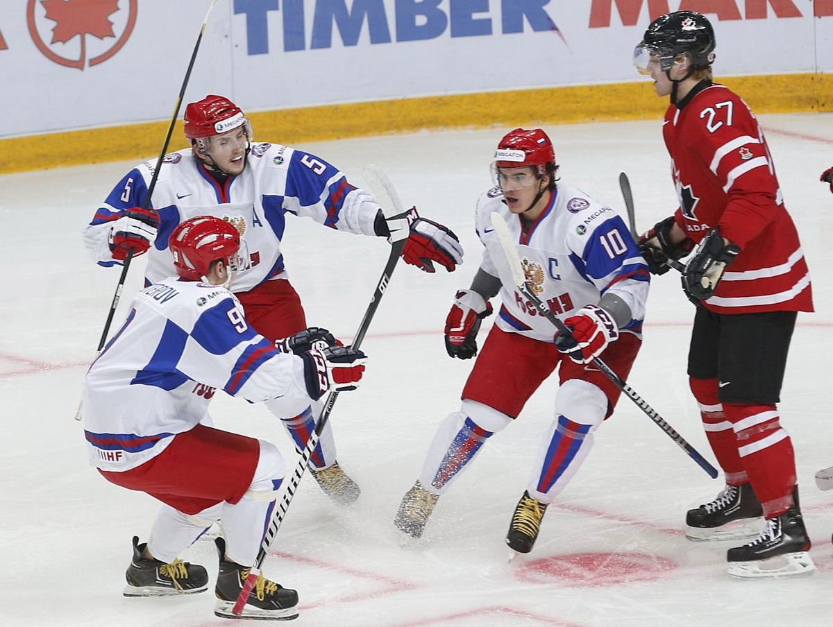 Чемпионат по хоккею 2013. МЧМ 2011. 17 Лет берут на хоккей детей.