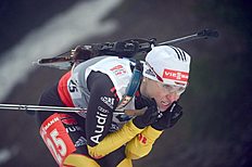 Oberhof (Germany), 05/01/2013.- German biathlete Andrea Henkel фото (photo)