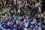 Хоккей СКА первым пробился в полуфинал Кубка Гагарина, обыграв в Санкт-Петербурге «Динамо»
