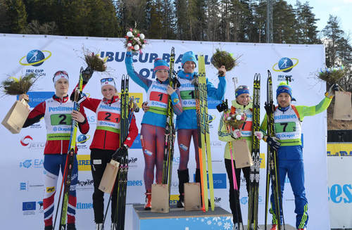 Анна Никулина и Юрий Шопин победили в одиночной смешанной эстафете 8 этапа Кубка IBU в Отепя