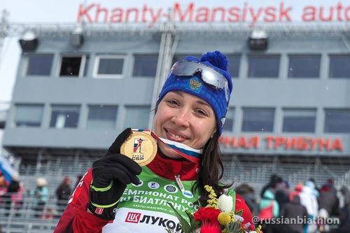 Ульяна Кайшева победила в спринте чемпионата России по биатлону в Ханты-Мансийске