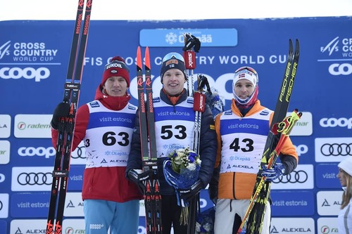Большунов завоевал серебро в «индивидуалке» 7 этапа КМ по лыжным гонкам в Отепя. Бессмертных, Белов и Ларьков — в «десятке»!