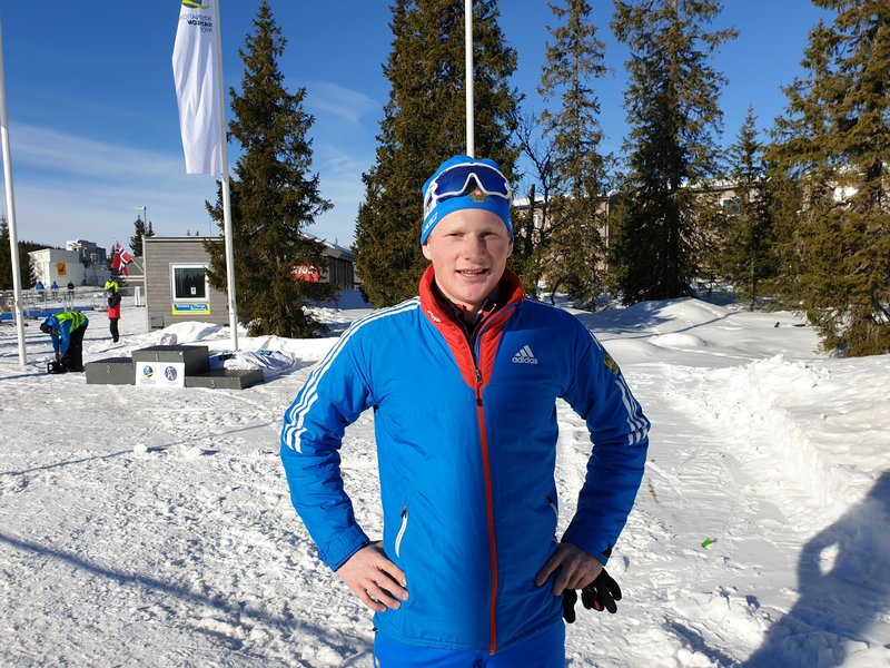 Россиянин Андрей Вьюхин — серебряный призер в спринте на 3 этапе юниорского Кубка IBU в Шушене