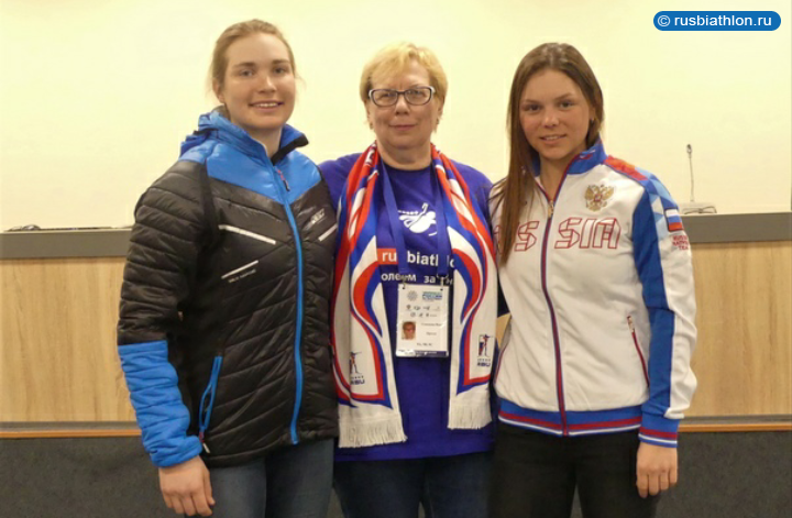 С биатлонистками Тамарой Ворониной и Алиной Клевцовой