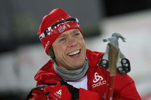 В возрасте 49 лет ушел из жизни известный норвежский биатлонист Халвард Ханеволд («краб»)