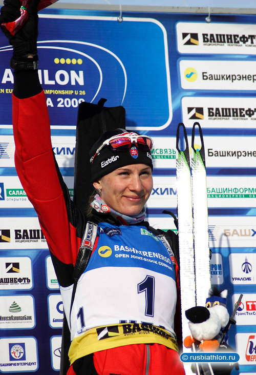 Анастасия Кузьмина завершила спортивную карьеру биатлонистки