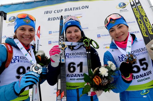 Ирина Старых и Анастасия Поршнева завоевали медали в спринте 2 этапа Кубка IBU по биатлону
