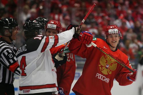 Сборная России по хоккею разгромила канадцев на молодежном ЧМ с самым крупным счетом в истории России/СССР