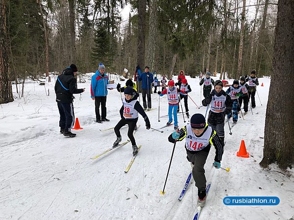 Лыжная секция для детей в Московской области примет в дар спортинвентарь