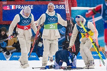 Биатлон Франция правит биатлоном / Подвиг Жаклена / Третье золото Симон / Ошибки Клода и Бене