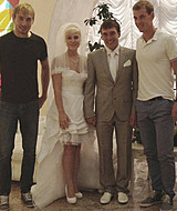 Биатлон Поздравляем Евгения Гараничева с днем свадьбы!