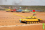 Биатлон Первый в истории танковый биатлон выиграла Россия